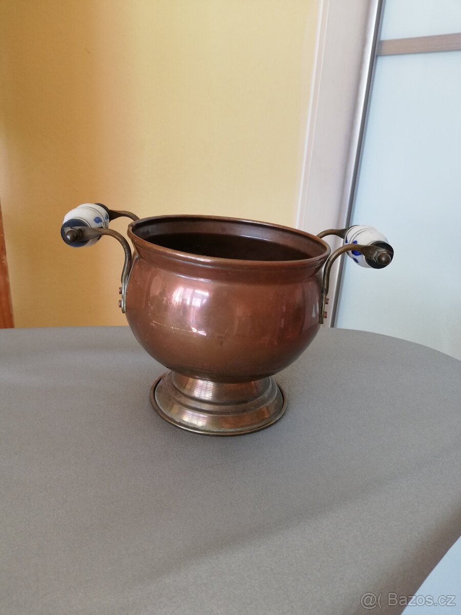 Miska s cibulákovými držátky