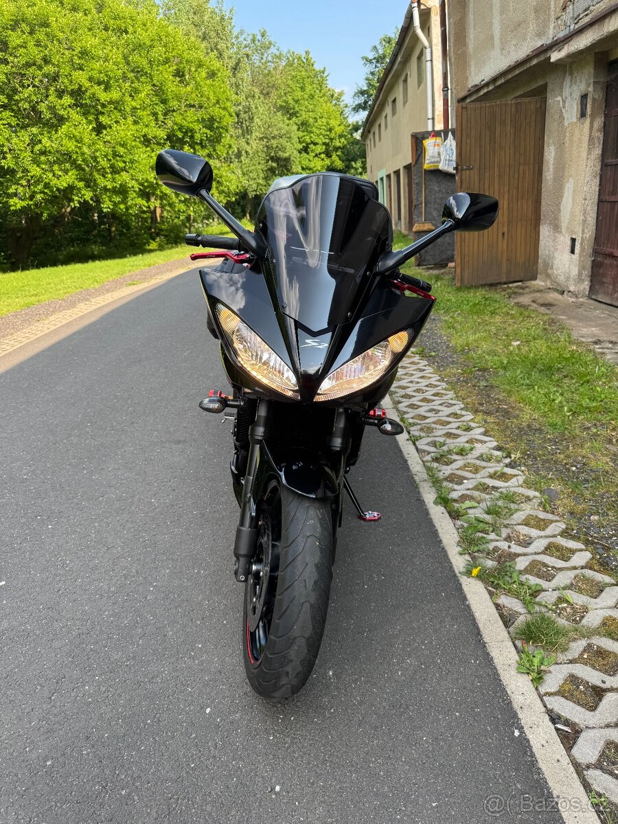 Yamaha FZ6 Fazer