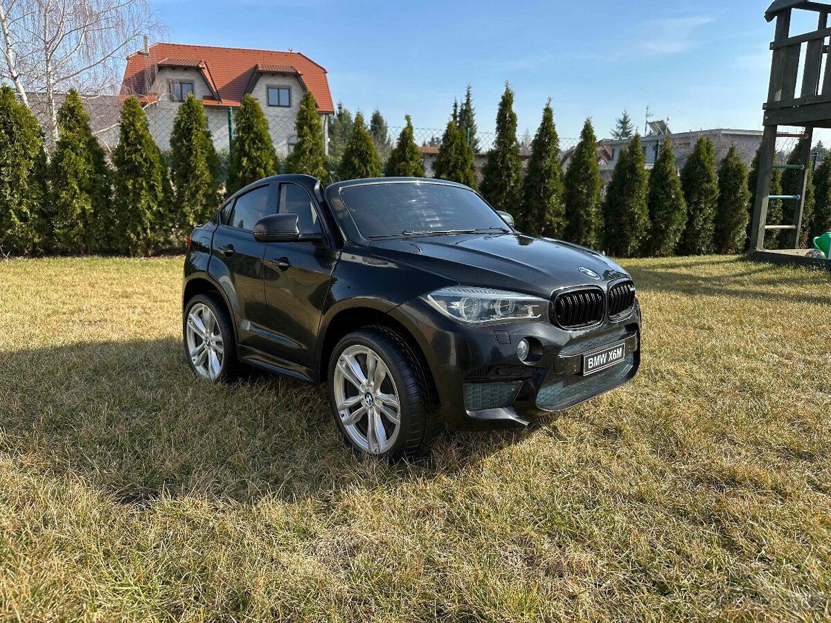 Elektrické autíčko BMW X6 M dvoumístné XXL lakované černé