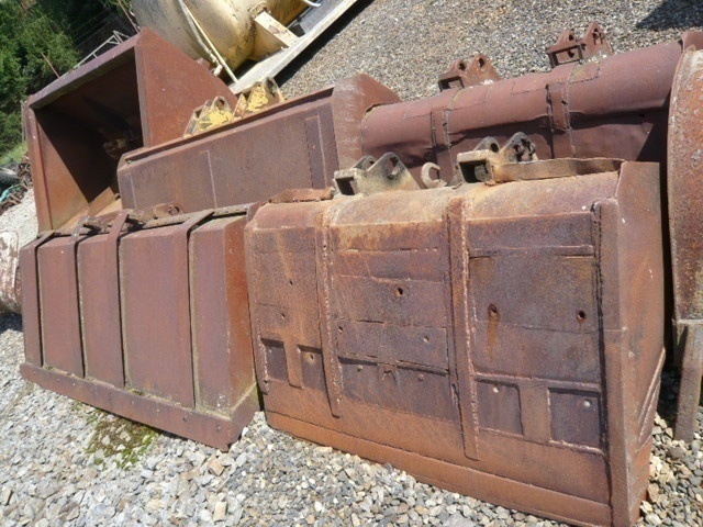 Nakladač HON UN-053, přední pneu pneumatika rozměr 14x24,