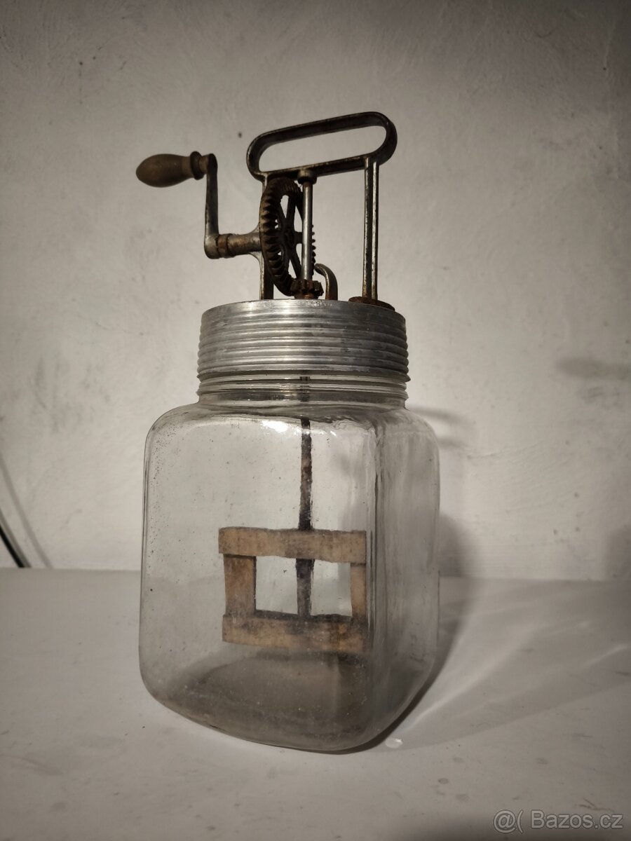 Máselnice, šlehač