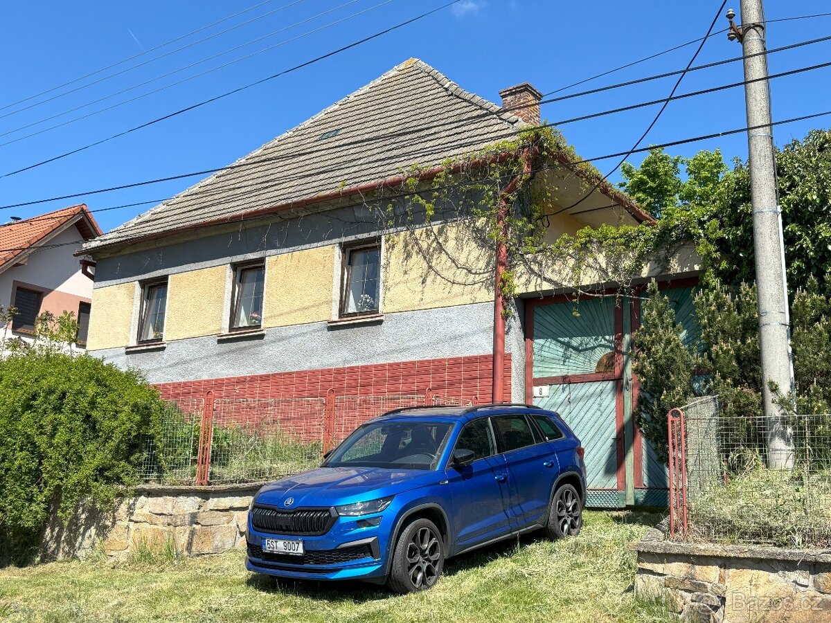 Prodej zemědělské usedlosti v obci Radonín 2057 m2 – klid, p