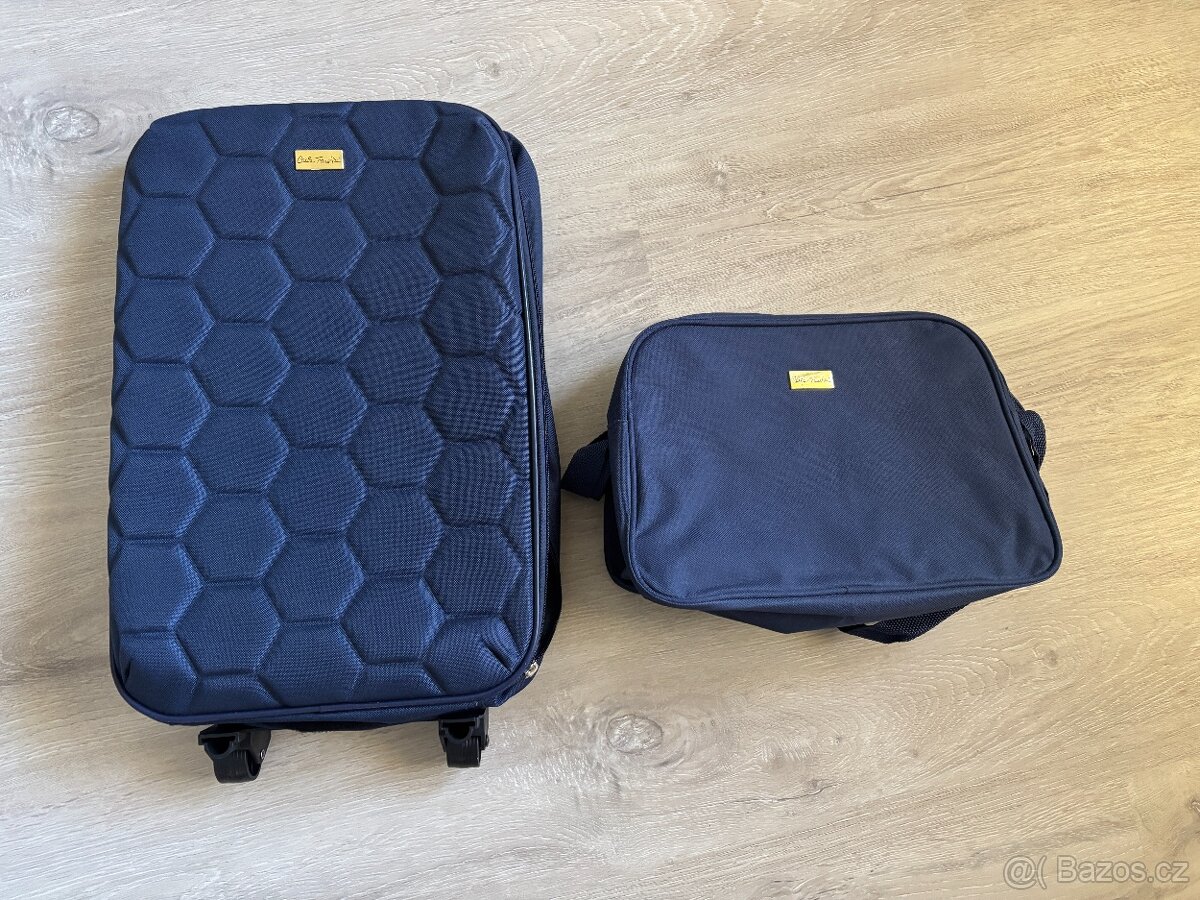 Nová cestovní taška na kolečkách s výsuvnou rukojetí