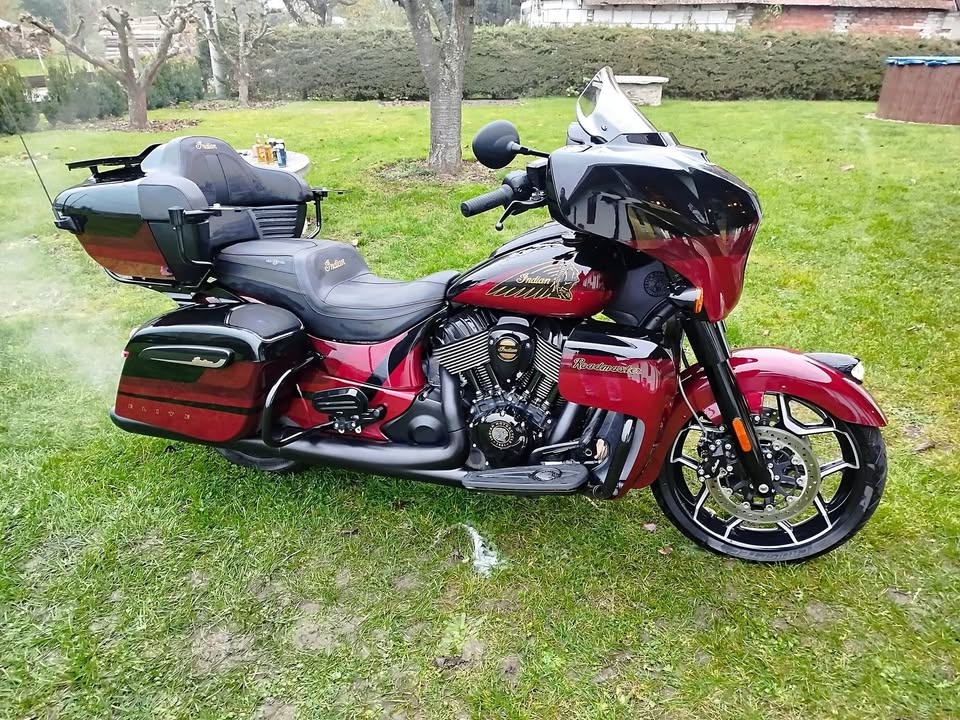 Indian Roadmaster Dark Horse