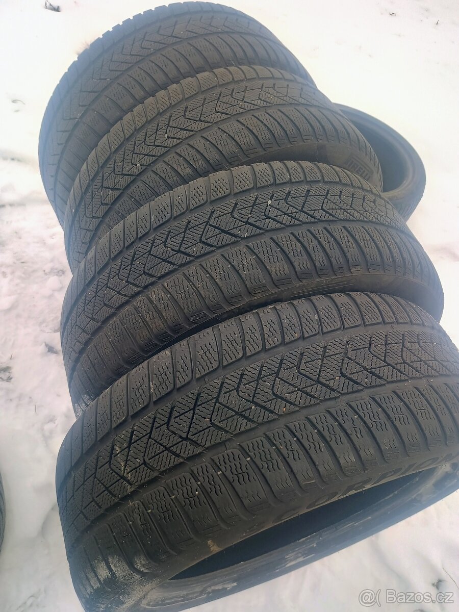 275/45/20 zimní Sada pneu Pirelli