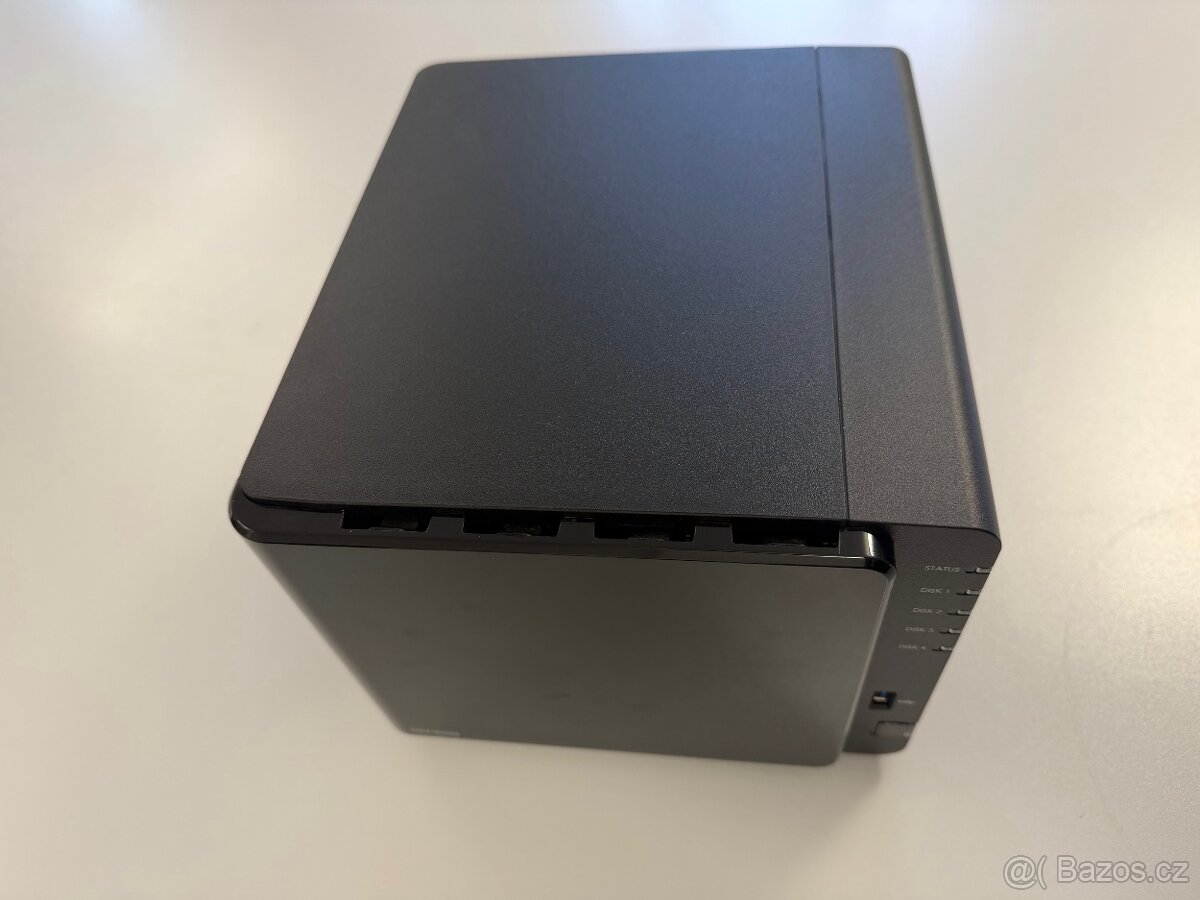 Synology DS416play