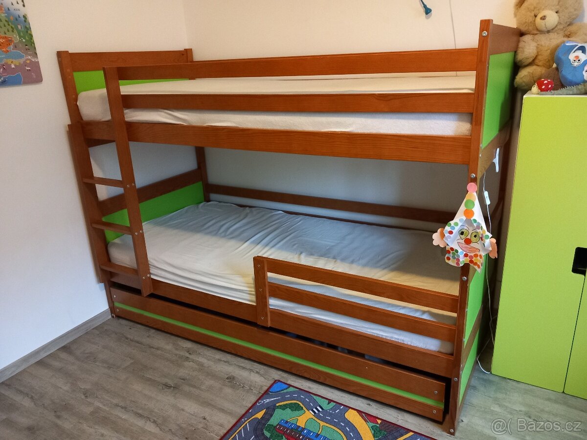 Prodej dvoupatrové postele