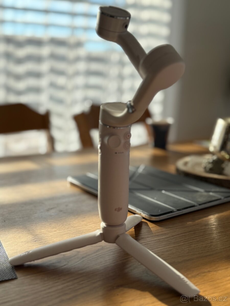Prodám stabilizátor DJI OM 5 – kompaktní a výkonný gimbal