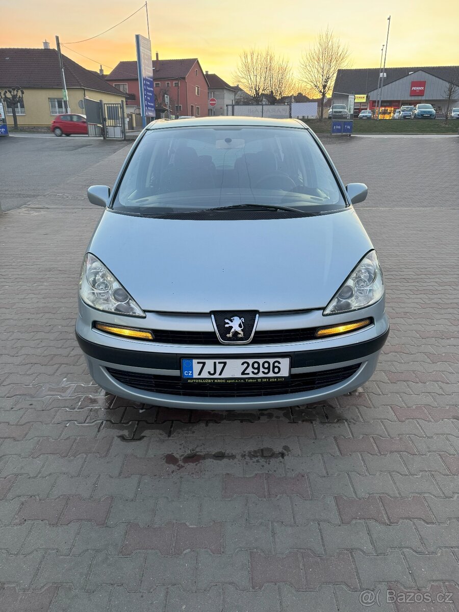 Peugeot 807 2.2HDi - na opravu