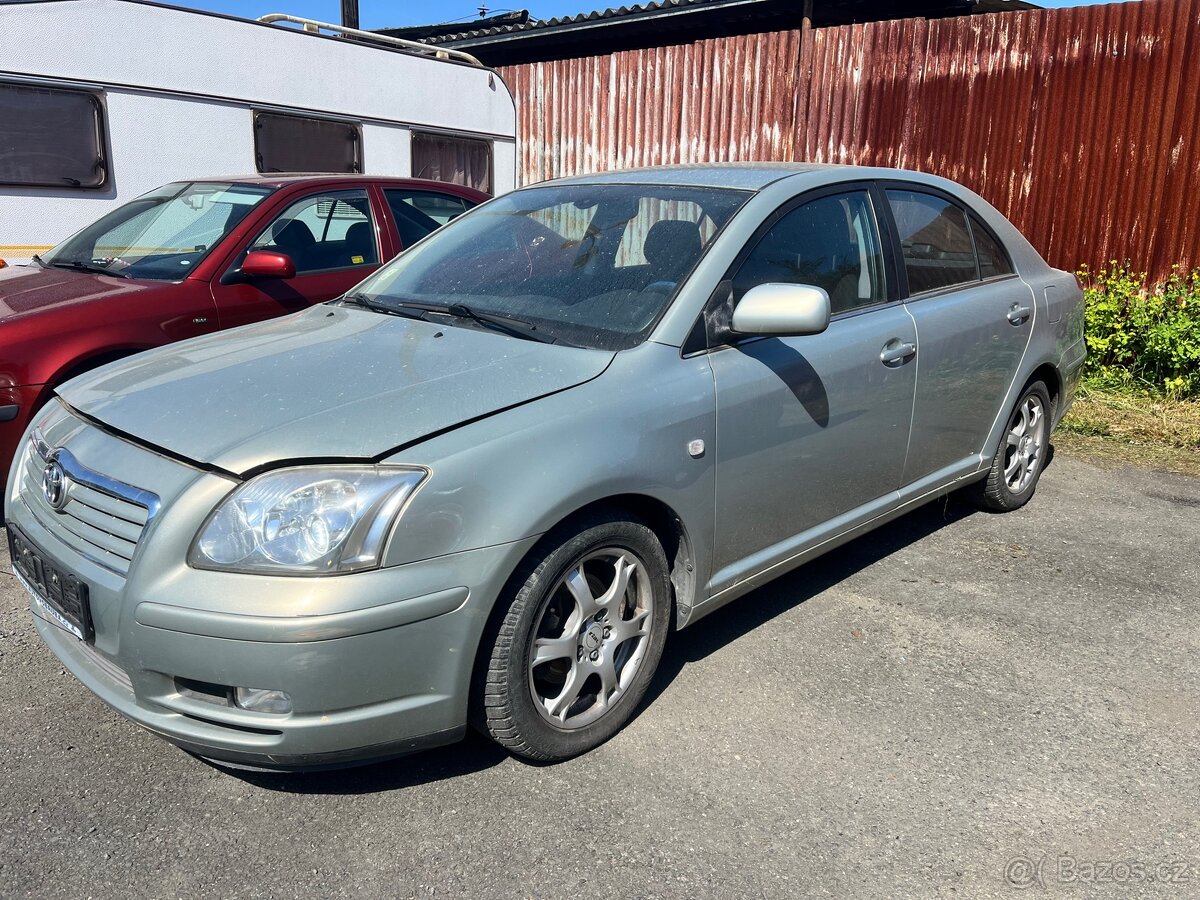 Toyota Avensis na náhradní díly