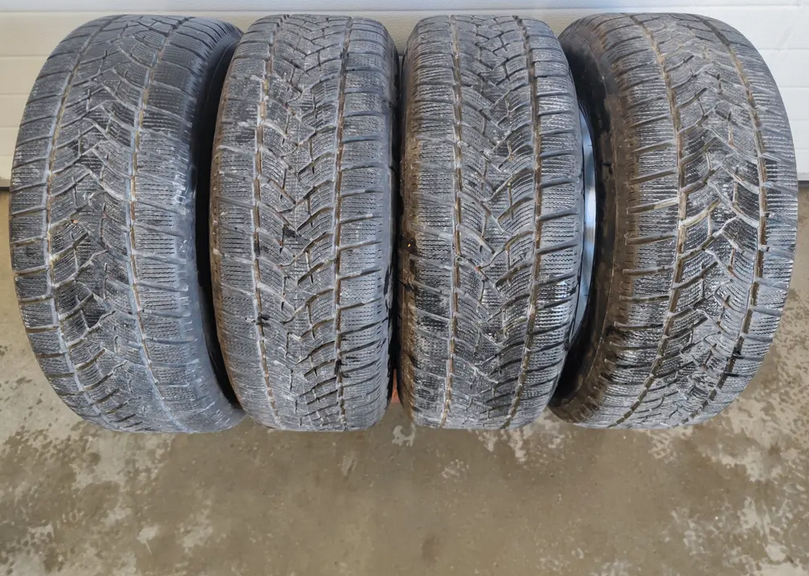 Zimní pneu 235/60/18 Dunlop 235/60 R18