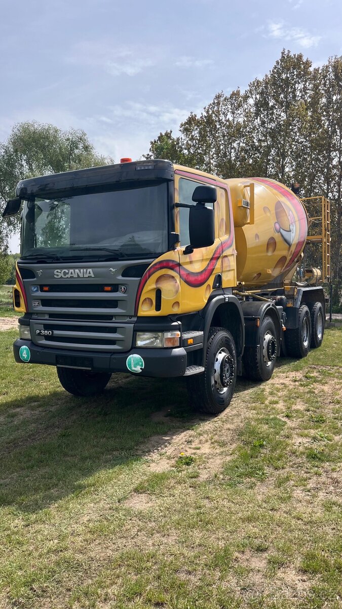 Scania P380 Liebherr 9m3