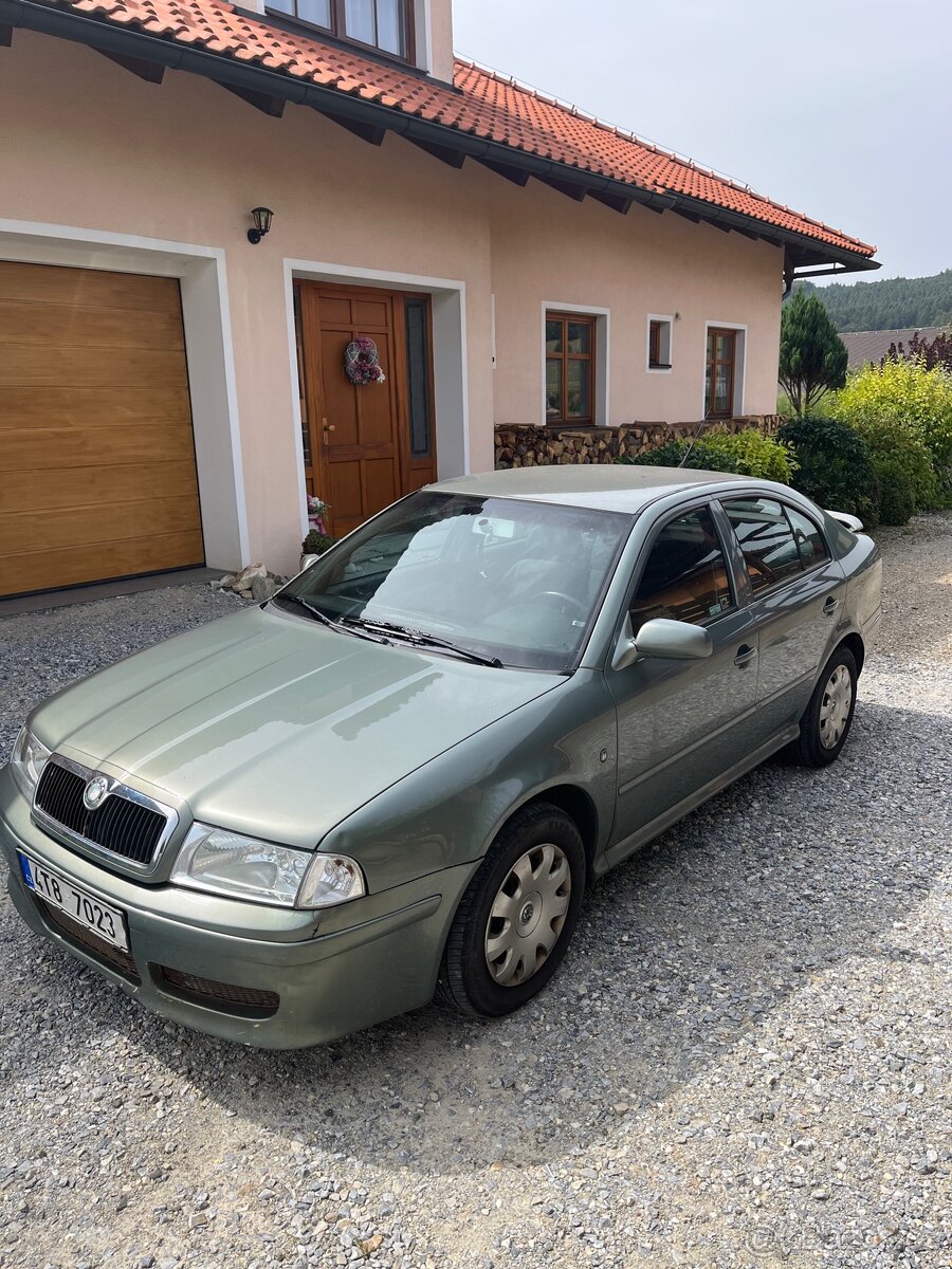 Škoda octavia 1
