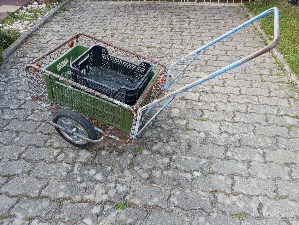 ruční vozík (kárka, dvoukolák)