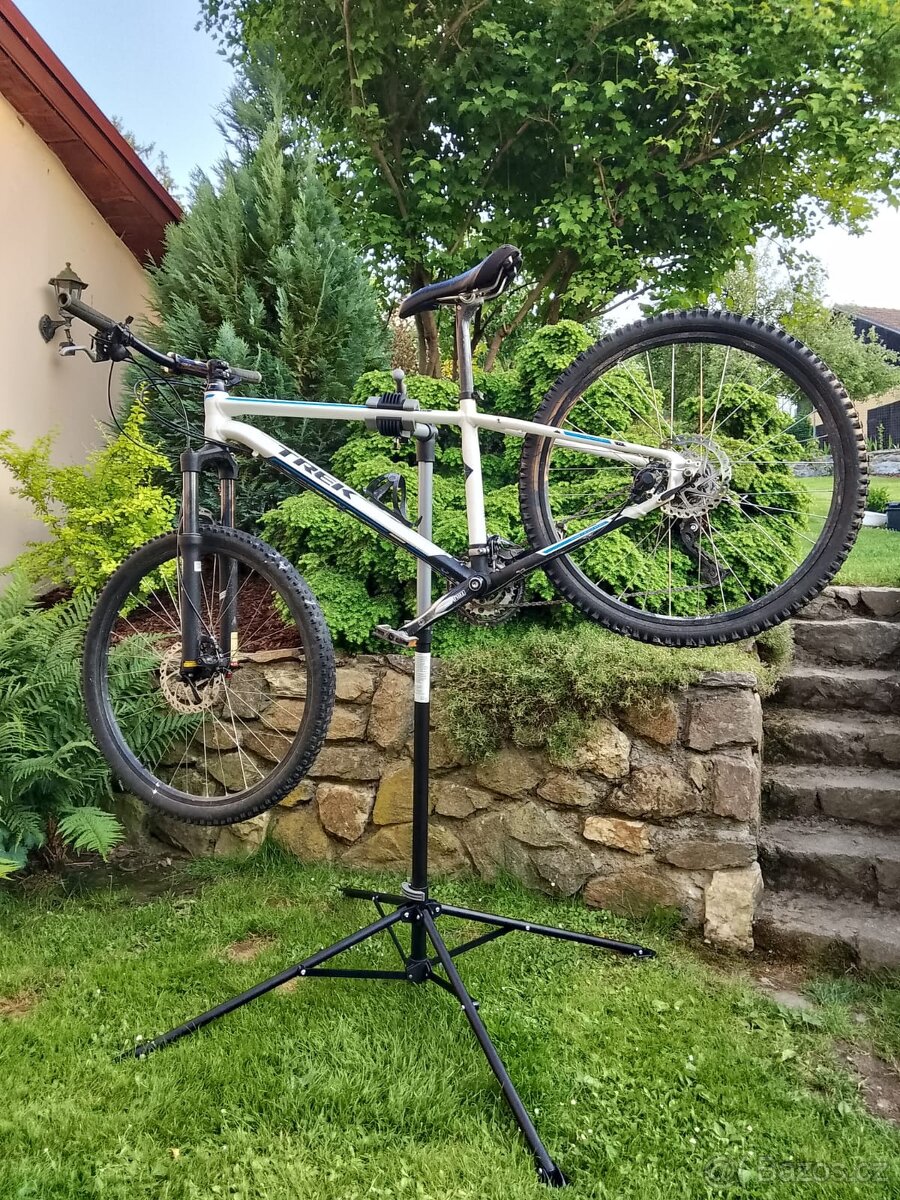 Horské kolo Trek 8.4 DS