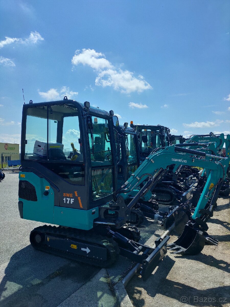 Rypadlo Bagr 1700kg SUNWARD SWE17F YANMAR
