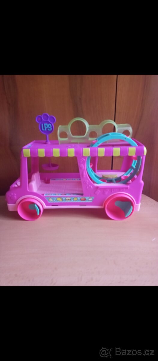 Little PET shop