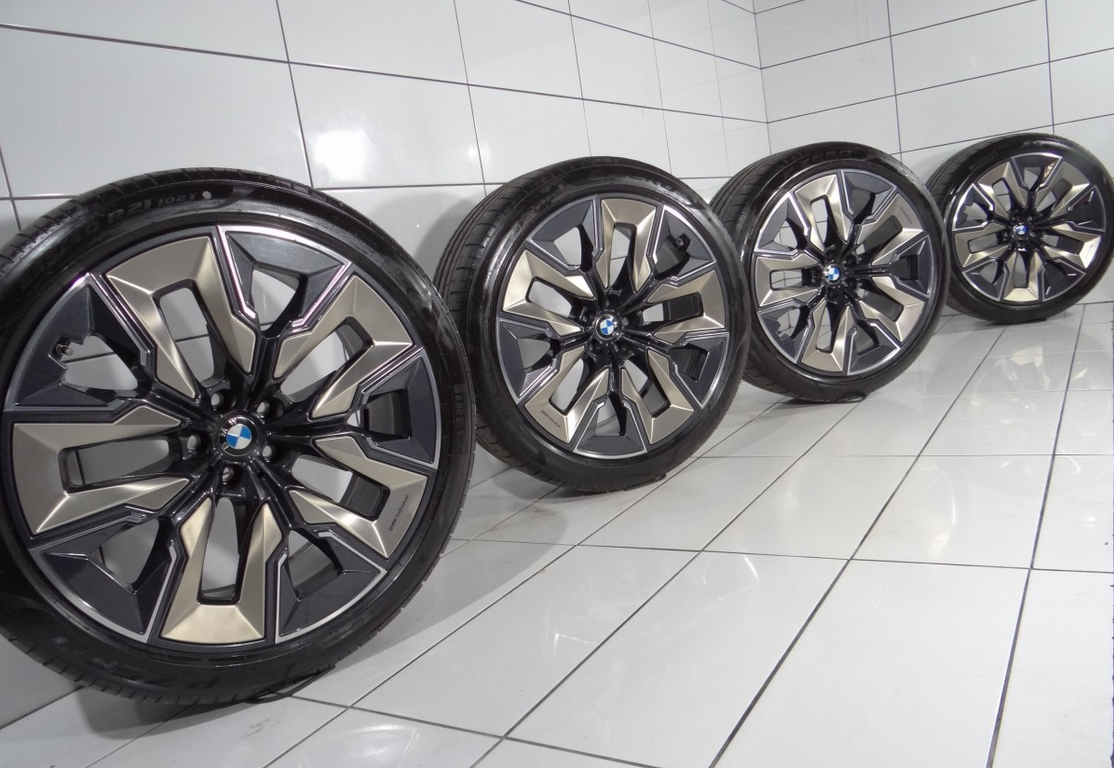 Letní kola 21" BMW I7 G70 X3 G45