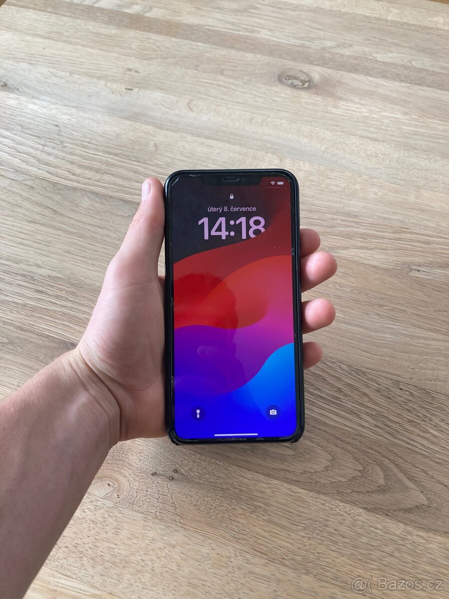 Apple iPhone xs max 256gb-baterie 78%- zachovalý stav