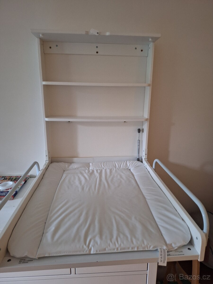 Sklápěcí přebalovaci pult Lidl