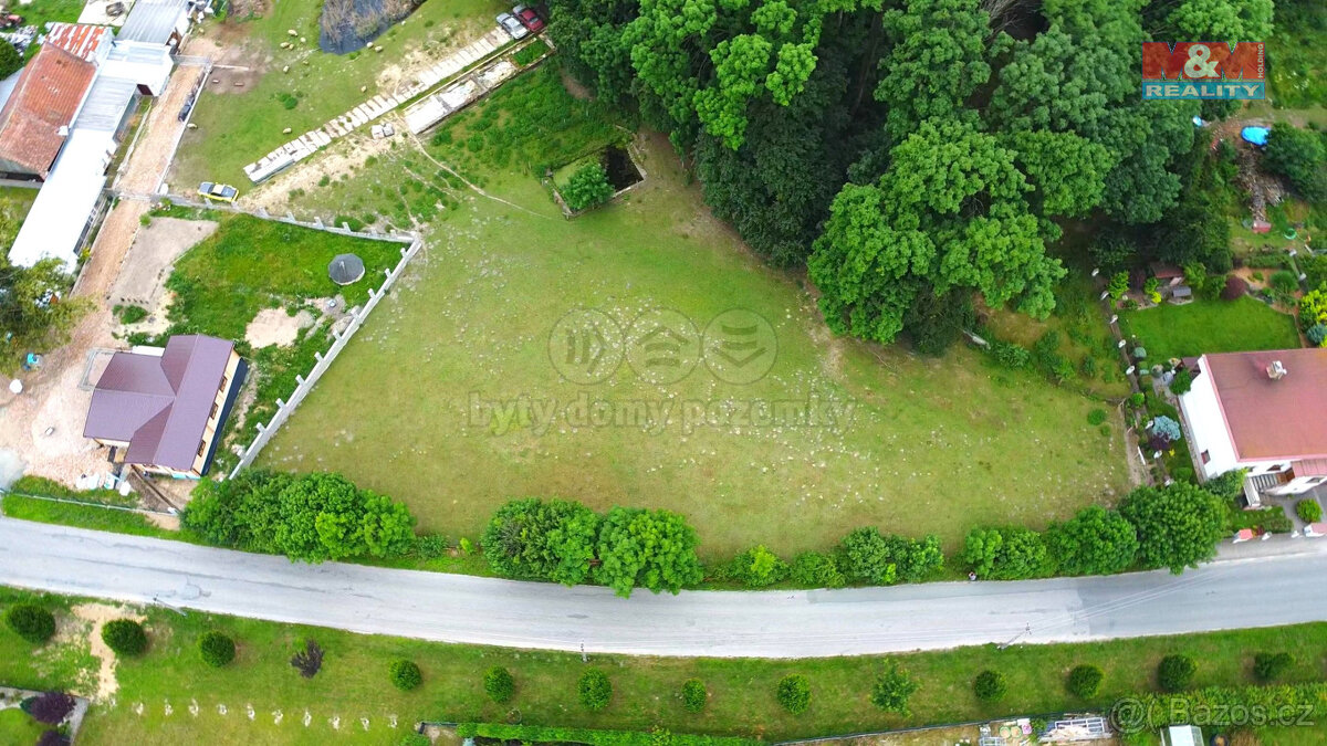 Prodej pozemku k bydlení, 1775 m², Vyšehněvice