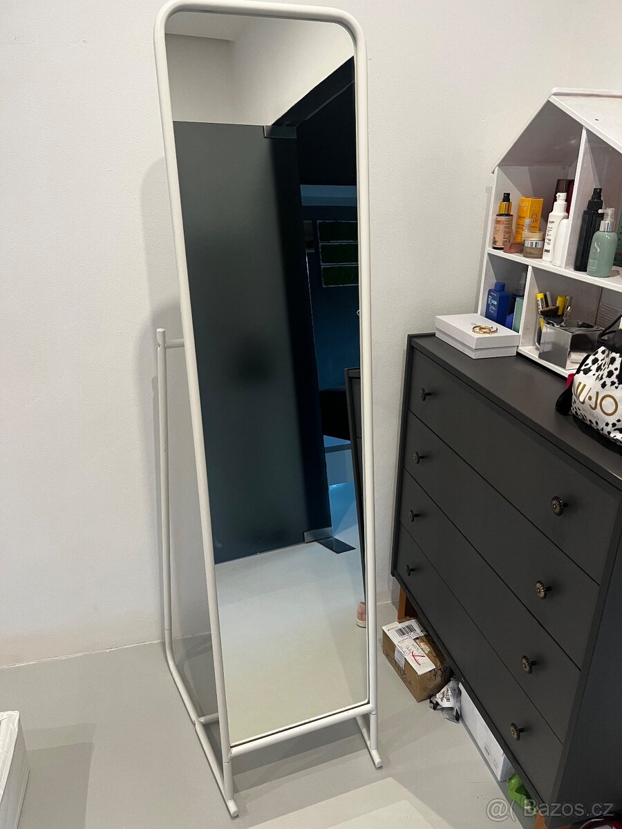 Stojací zrcadlo - IKEA