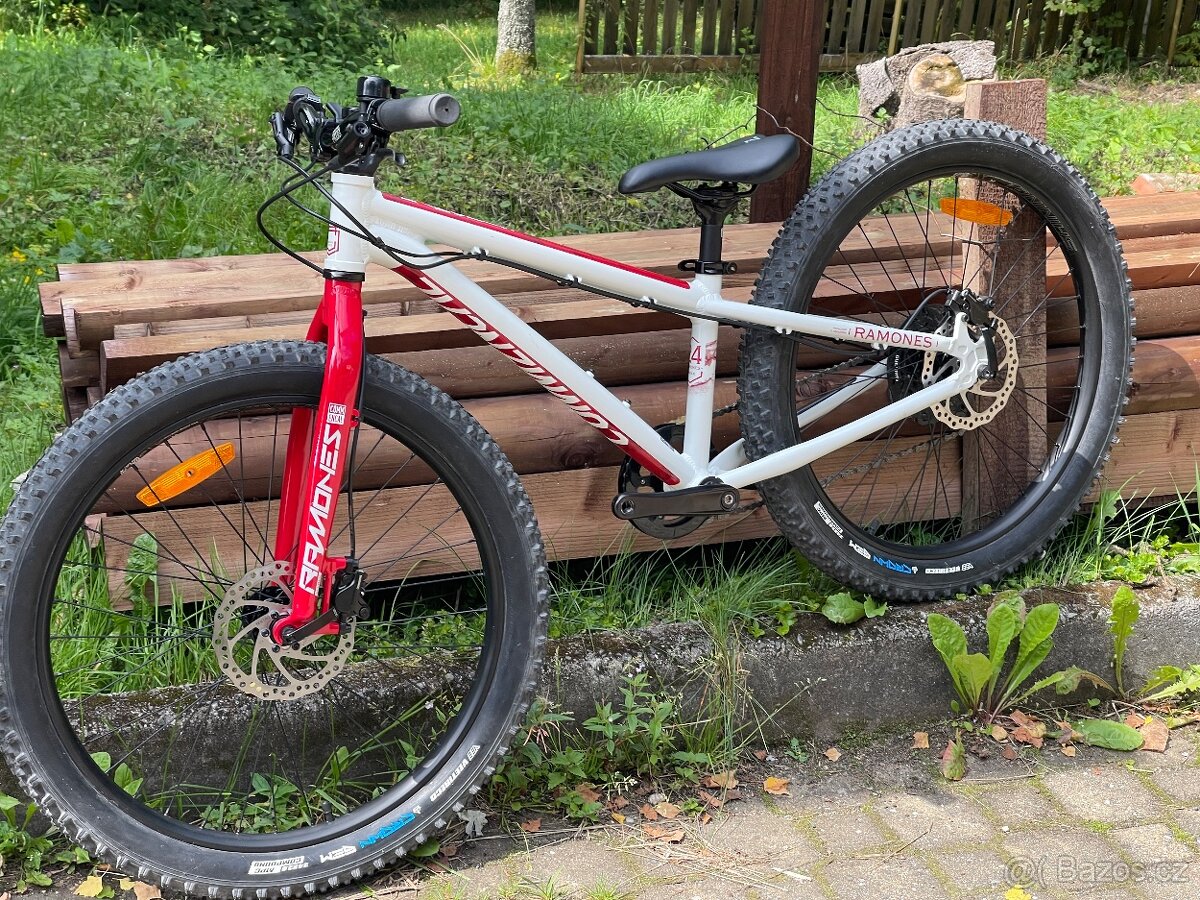 Commencal Ramones 24, skvělé dětské trailové kolo
