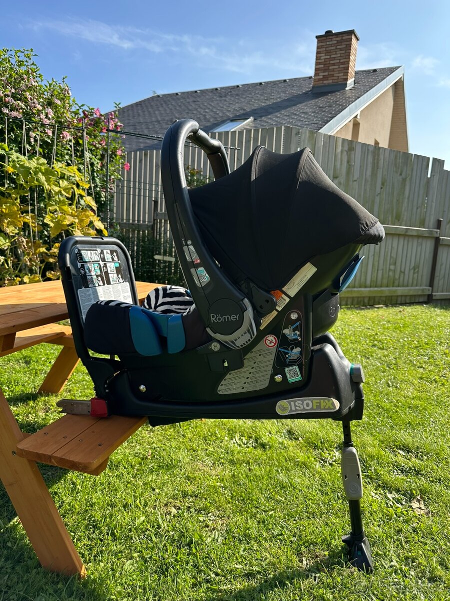 Autosedačka Britax Römer Baby-Safe Plus II – s ISOFIX základ
