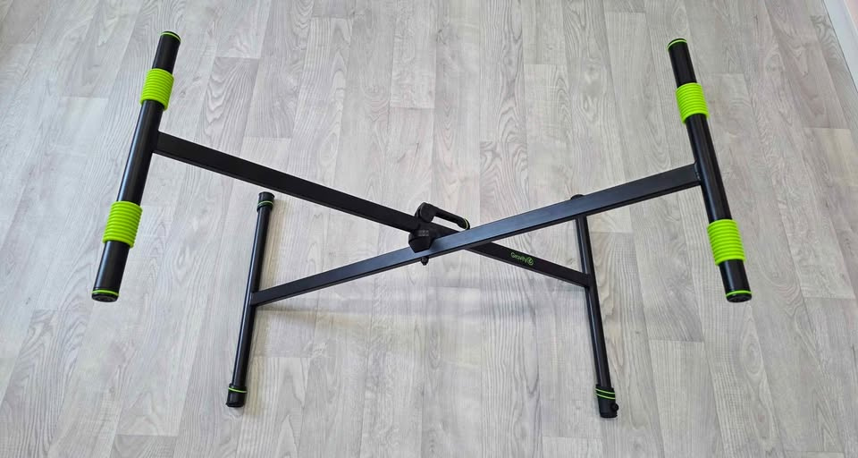 Stojan na piano Gravity GKSX1