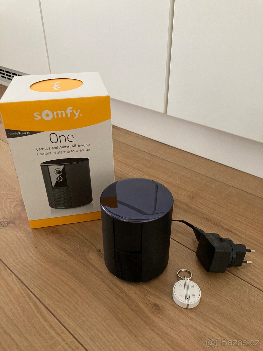 Zabezpečovací systém Somfy One+ (černá)