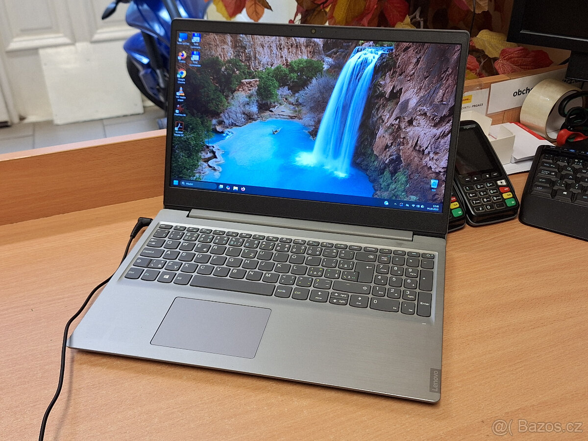 Lenovo Ideapad S145 - i3 4x3.9GHz,2x grafika,8GB RAM,WIN11