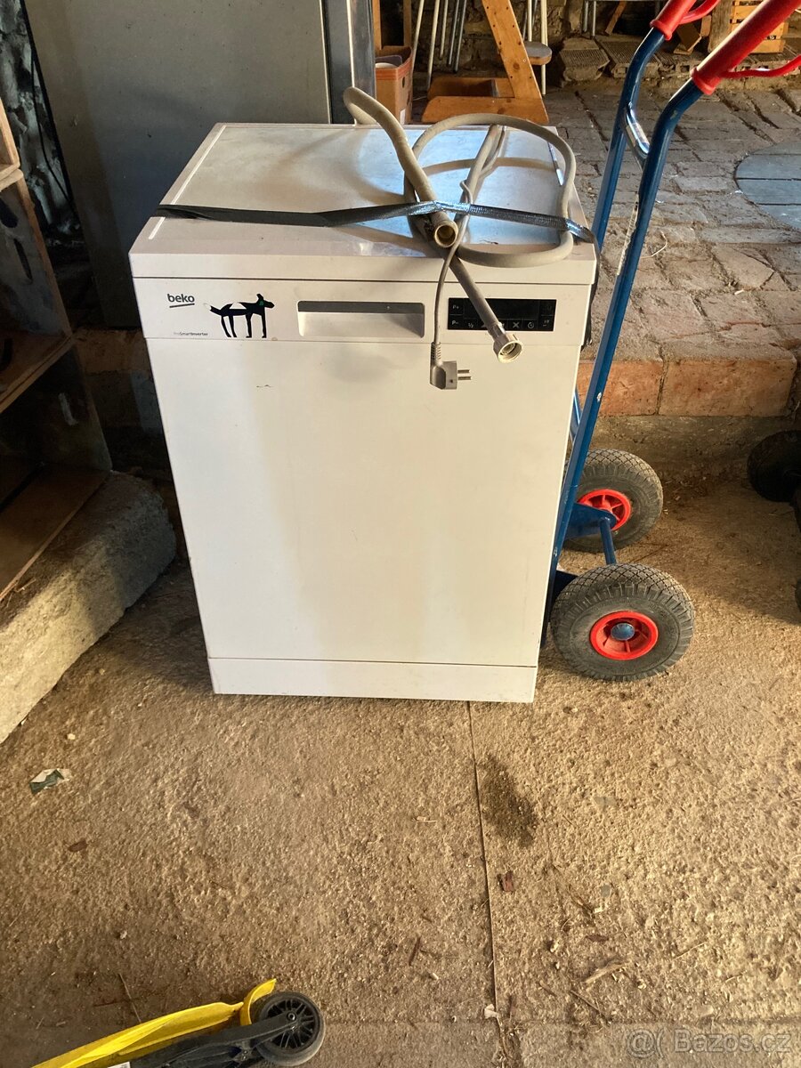 Myčka beko DFN 28430W