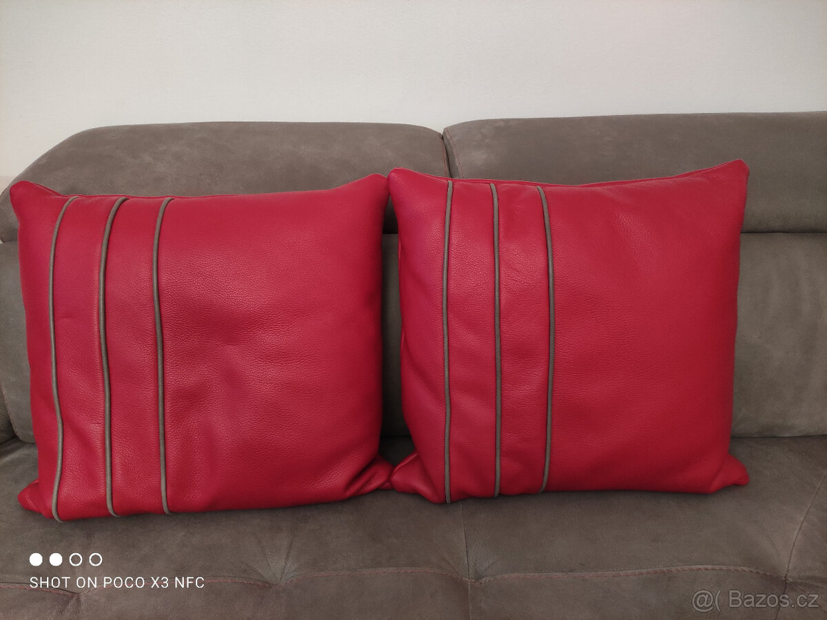 Kožené polštáře