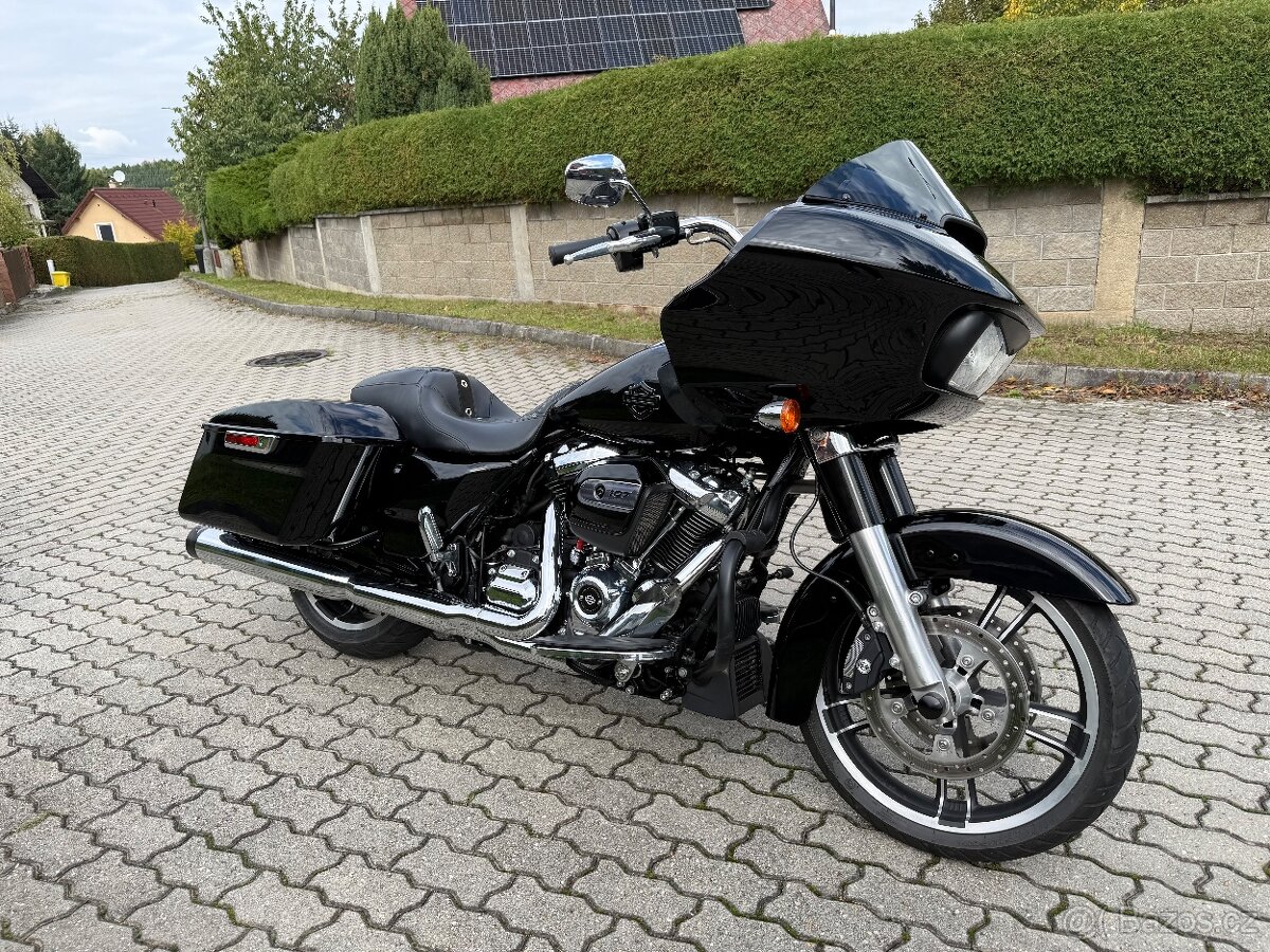 Harley Davidson Road Glide 2023