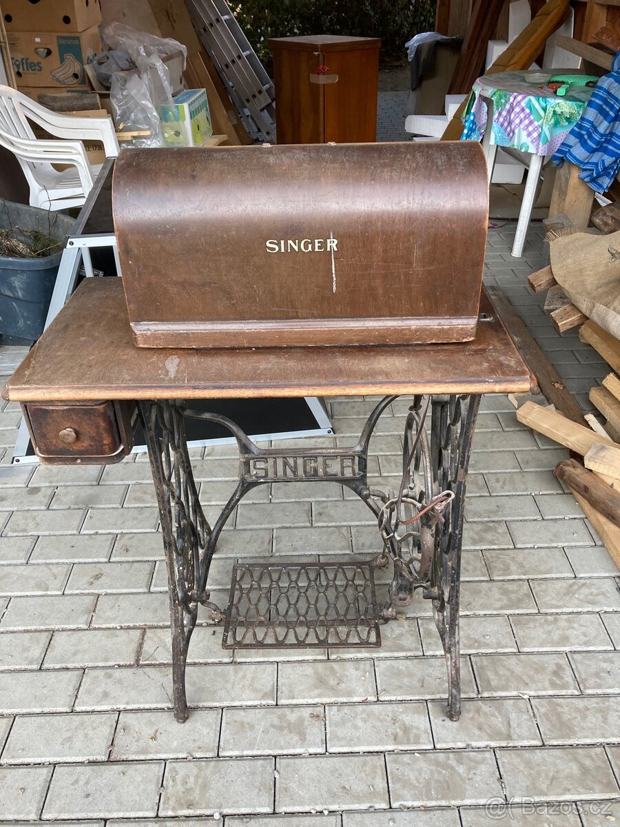 Šicí stroj Singer