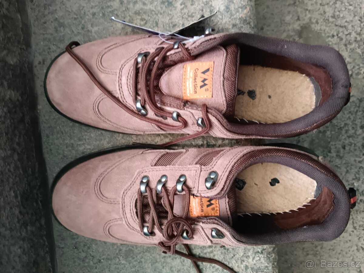 Pracovní kotnikové boty vel.45