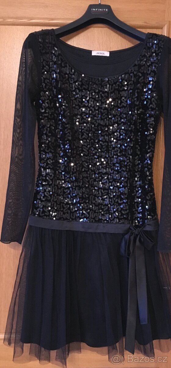 Společenské šaty Infinite-infinite