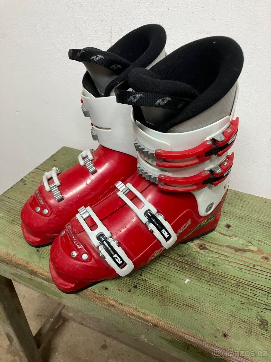 Prodám lyžařské boty lyžáky Nordicavel 40