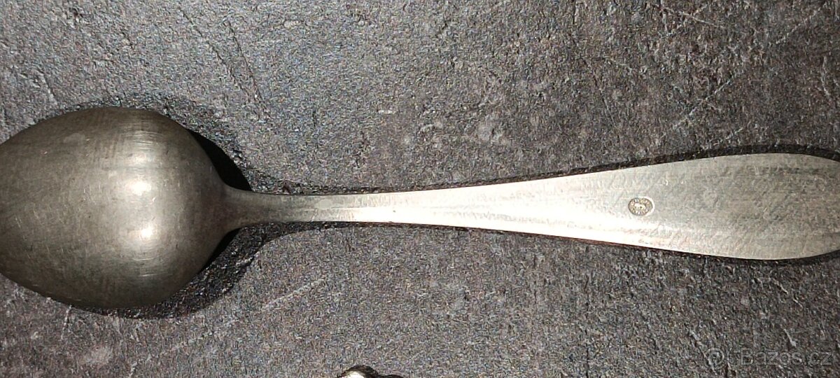 Staré dezertní vidličky