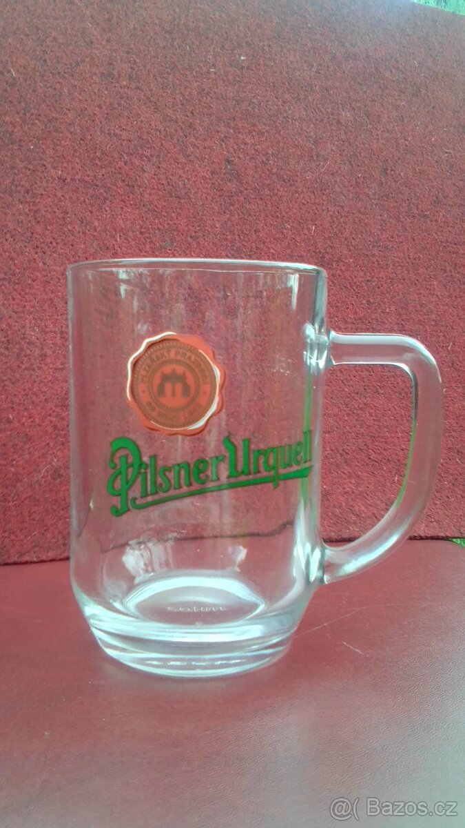 Půlitr Plzeň, popelník