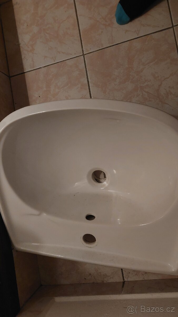 Umyvadlo 54cm