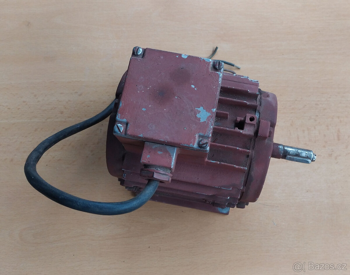 Elektromotor z ventilátoru