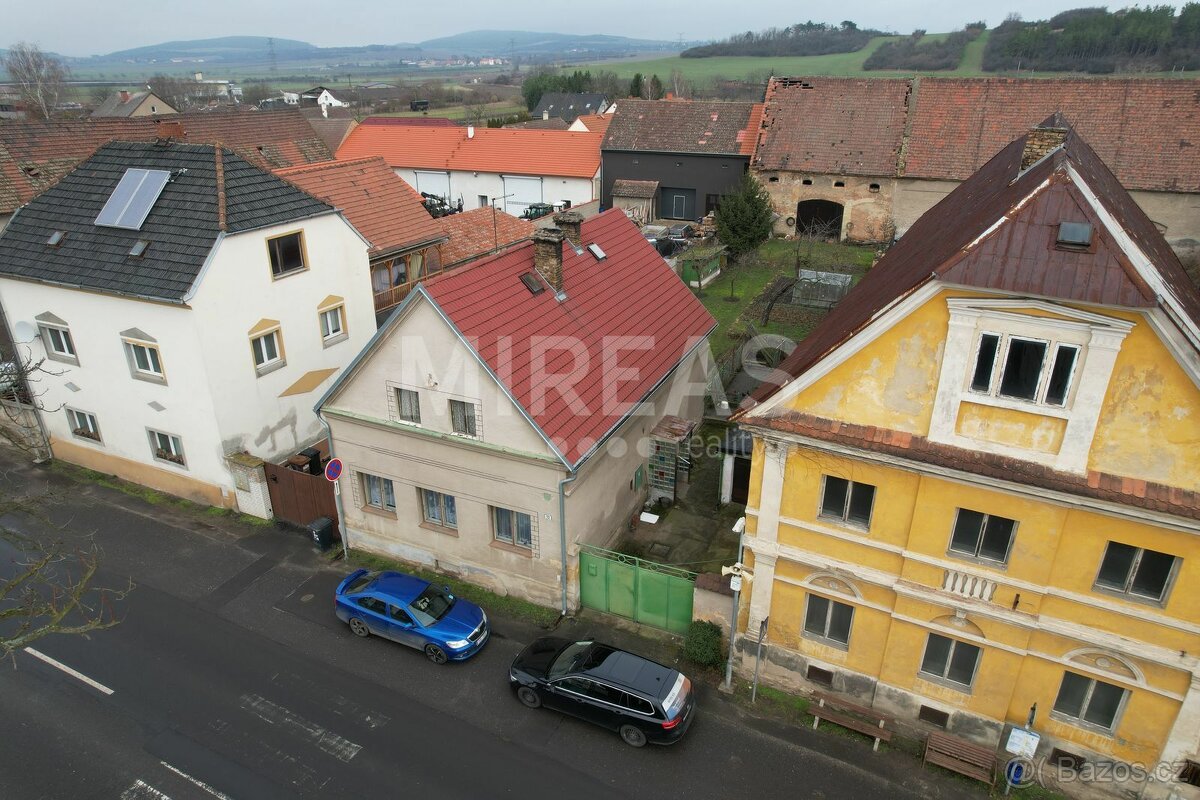 Vrutice, prodej rodinného domu s garáží a stodolou v centru 