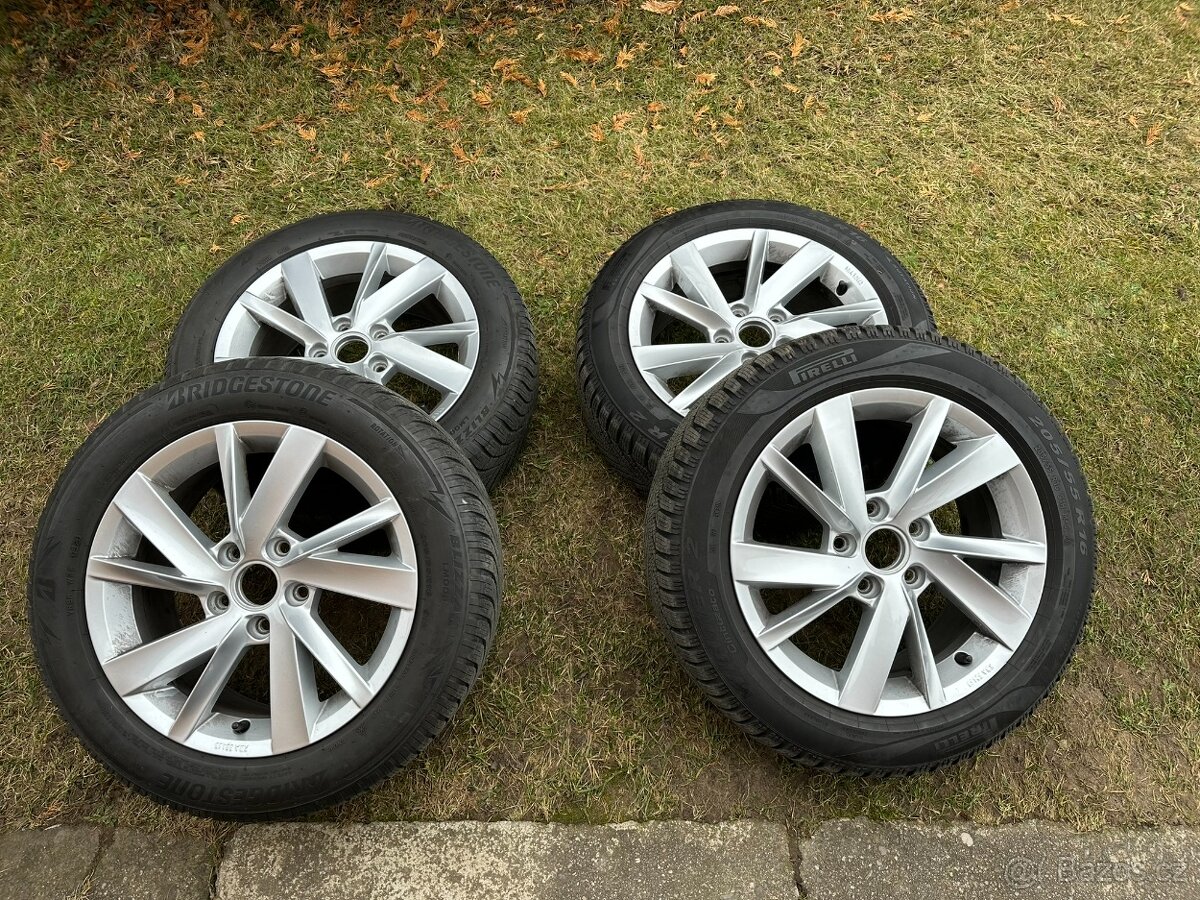 Originální kola VW 6,5J x 16H2 ET46 205/55 R16
