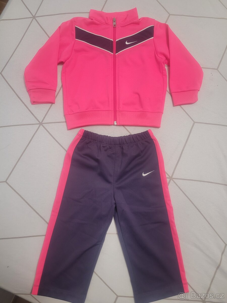 Dívčí souprava Nike 18-24 měsíců