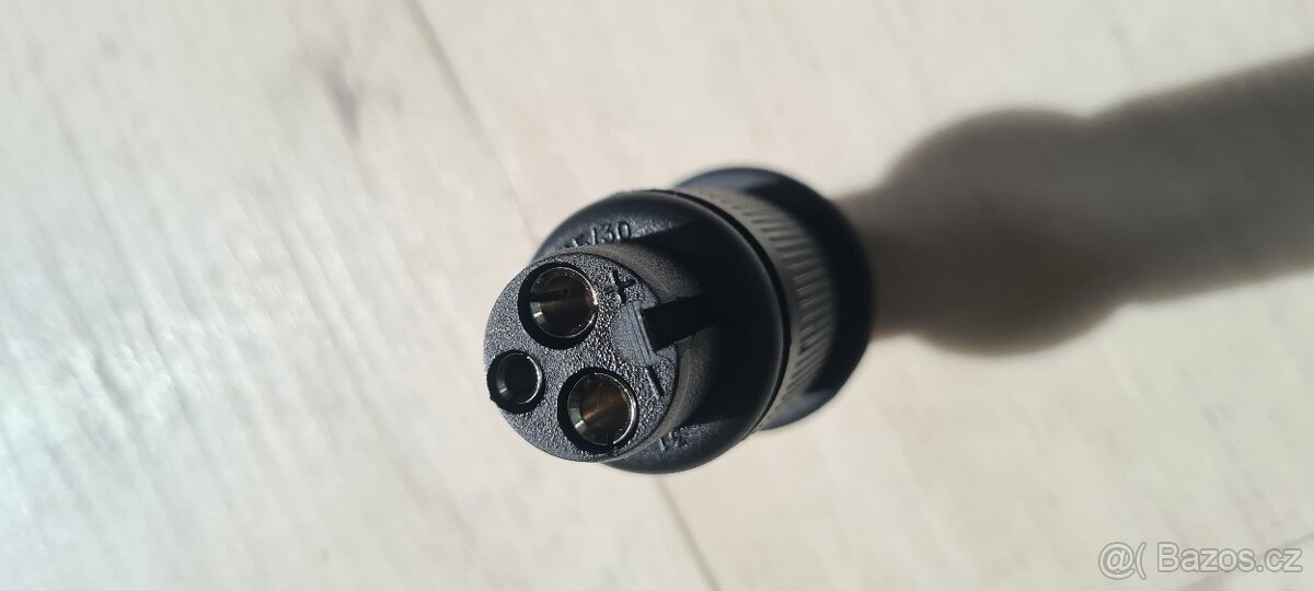 vidlice-zástrčka 3P plast JAEGER