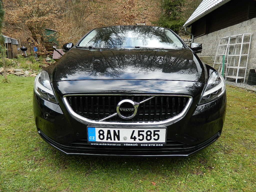 Volvo V40 T3 - 86.000 km - výborný stav