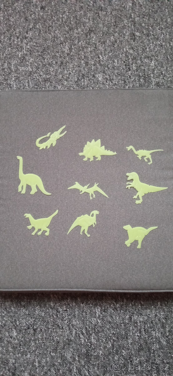 DINOSAUŘI