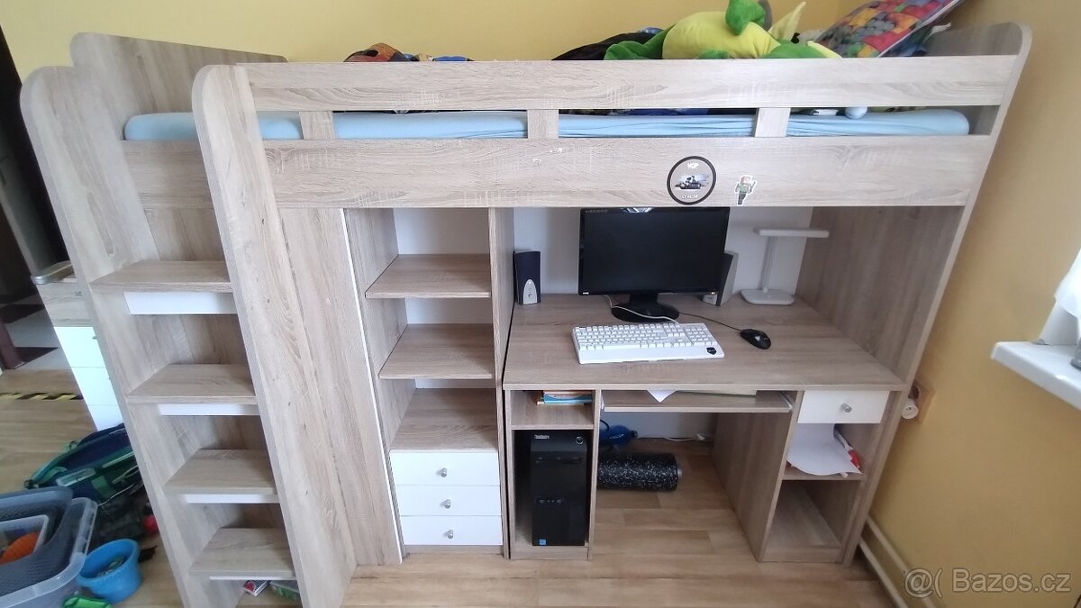Prodam patrovou zvysenou postel s psacim stolem a skrini
