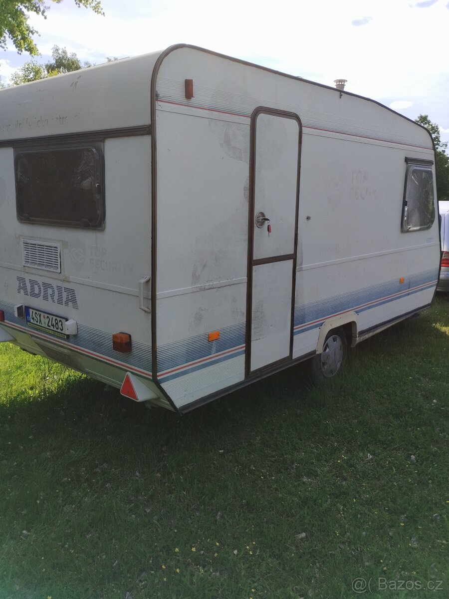 Karavan Adria 4153 Ce 39999kč